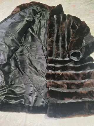 CHAQUETÓN DE MOUTON AUTÉNTICO Y PIEL GENUINA