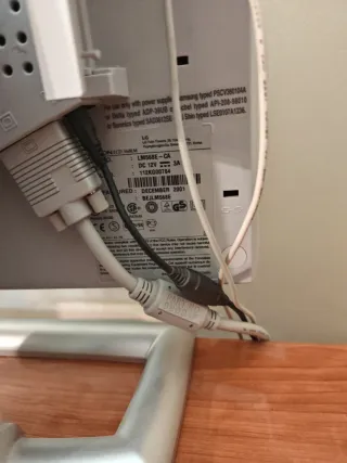 Monitor ordenador regalo teclado