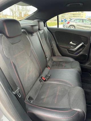 Mercedes-Benz Clase A200 sedán