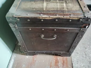 Baúl vintage restaurado madera maciza ideal decora