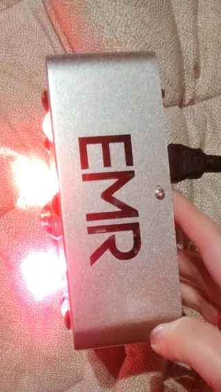 Lampada Fotobiomodulazione EMR