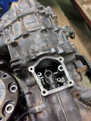 Caja de cambios y Transfer Nissan patrol rd28t