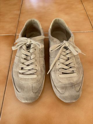 Zapatillas de mujer Massimo Dutti.