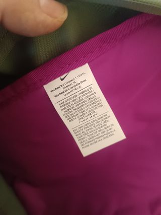 Mochila Nike Classic Capacidad 16L Color verde