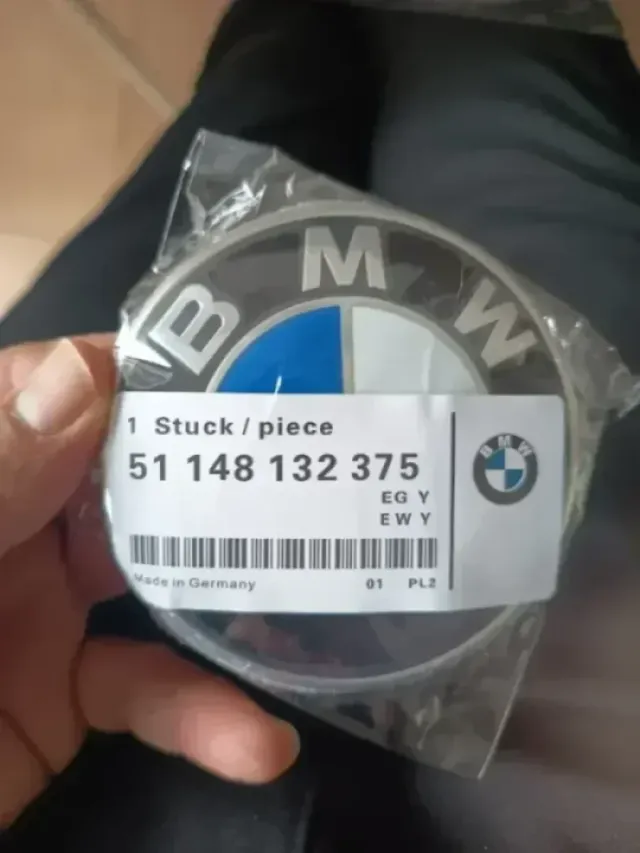 1 Anagrama BMW Capó 82mm.