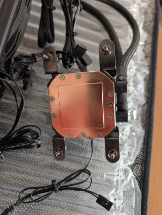 Refrigeración líquida 240mm Aerocool Pulse L240F