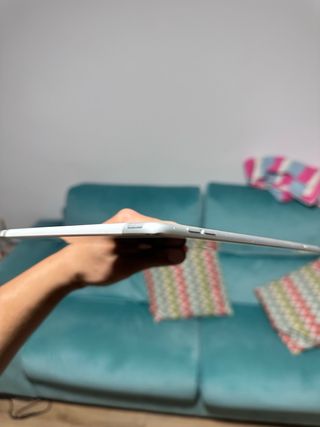 Pacchetto Apple: iPad 64GB WiFi + SIM + Apple Watch