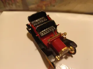 eko 1/43 coche años 30.