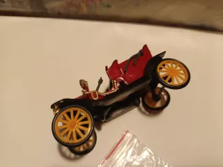 eko 1/43 coche años 30.