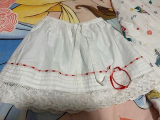 Enagua hecha a mano para niña de 4 o 5 años