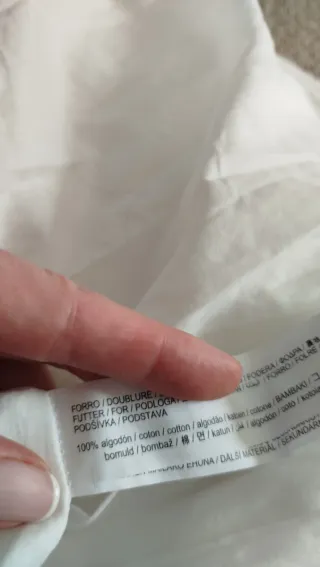 Vestido blanco Stradivarius – Nuevo con etiqueta