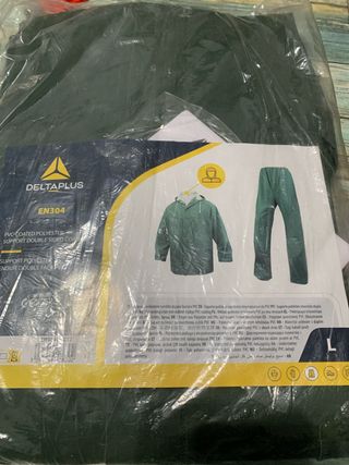Traje de agua Delta Plus talla L sin estrenar