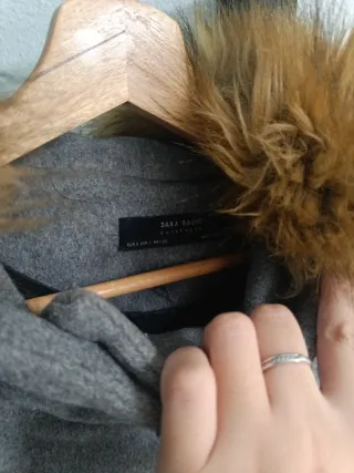 Abrigo gris de Zara