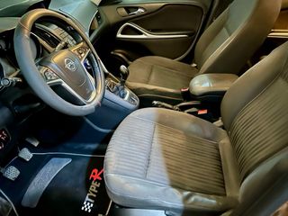 opel zafira tourer 2014