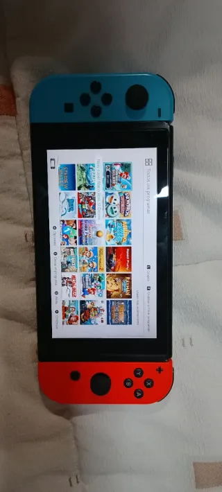 Nintendo Switch V1 con funda Zelda