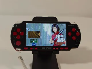 PSP Slim 2004 Nero e Rosso