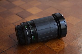 Objetivo Cosina 28–210mm f/3.5–5.6 Macro (PK)