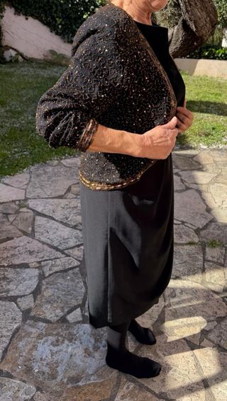 Vestido y chaqueta fiesta negro y dorado