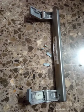 Tirador Frigorífico Beko RSNE445E33XN