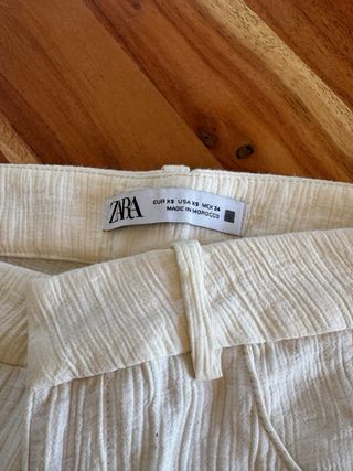 Pantalón Zara