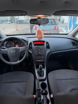Opel Astra 2010