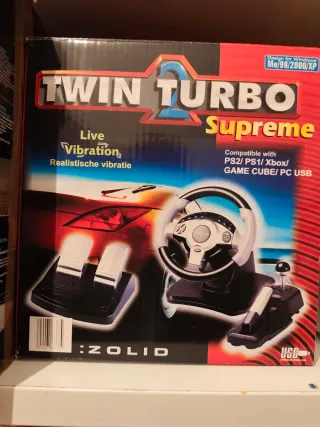 Volante con pedales y palanca de cambios