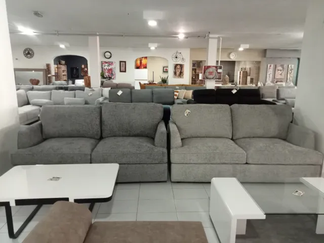 Sofá italiano cuatro colores disponibles