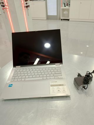 PORTATIL ASUS VIVOBOOK S 14 FLIP 1E-1315U 8GB 512 SSD + CARGADOR