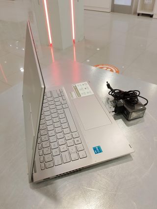 PORTATIL ASUS VIVOBOOK S 14 FLIP 1E-1315U 8GB 512 SSD + CARGADOR