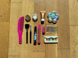 Cabeza Nancy para peinar y accesorios