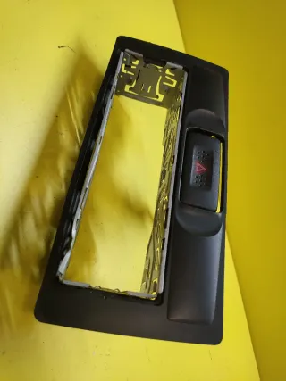 MARCO RADIO BOTON WARNING NISSAN TERRANO II