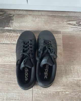 Deportivas Adidas Negras