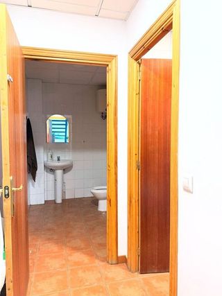 Nave industrial en venta en La Paz en Alcalá de Guadaira