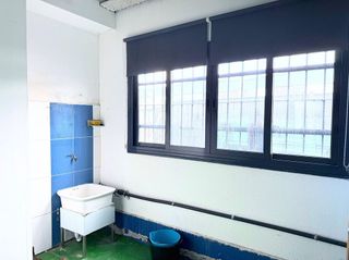 Nave industrial en venta en La Paz en Alcalá de Guadaira