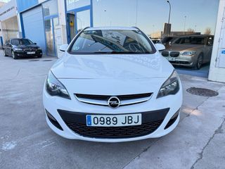 Opel Astra 2014