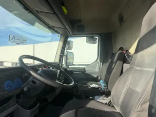 Camión Grua Renault Mildum