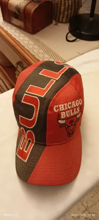 LOTE 4 GORRAS VINTAGE F1 Y NBA - COLECCIÓN (ALONSO
