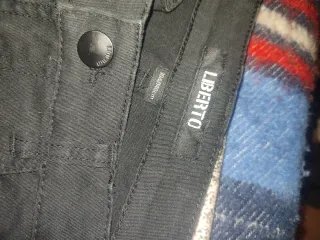 Pantalones vaqueros pitillo LIBERTO