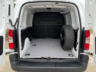 Peugeot Partner 4x4 Dangel Standard 600kgs BlueHDi 96kW