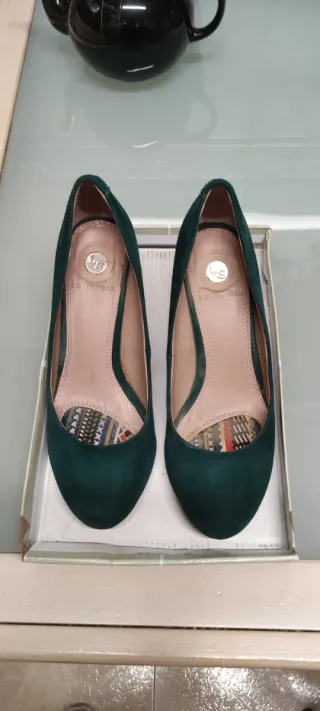 Zapatos tacón ante verde talla 37