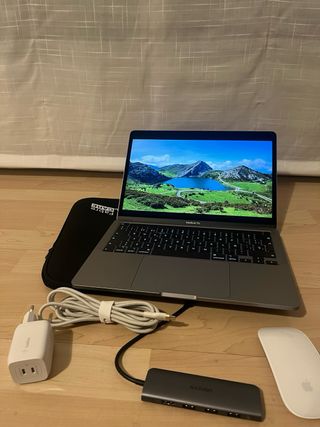 Macbook Pro Mediados 2020 (Se admiten ofertas)