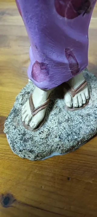 Figura F. Martin mujer con sombrilla