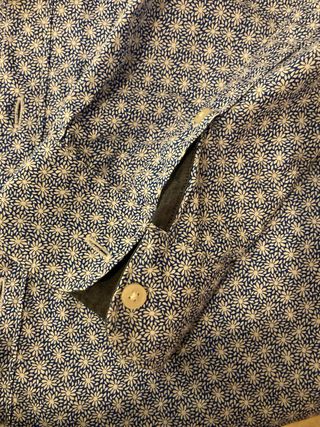 Camisa Celio Slim Fit Azul Flores Blancas Talla L