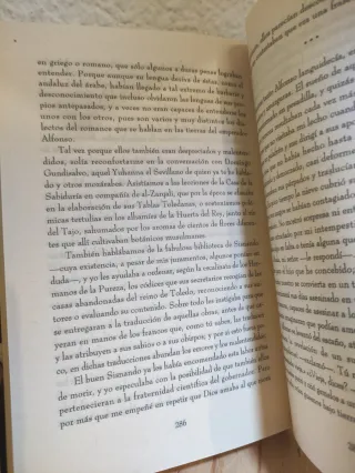 El libro de los pájaros (Novela histórica / A...