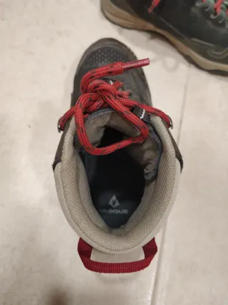 Botas de montaña niño Vasque talla 33. Como nuevas