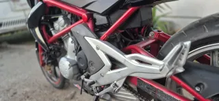 Kawasaki ER6N 650 Bicilíndrica