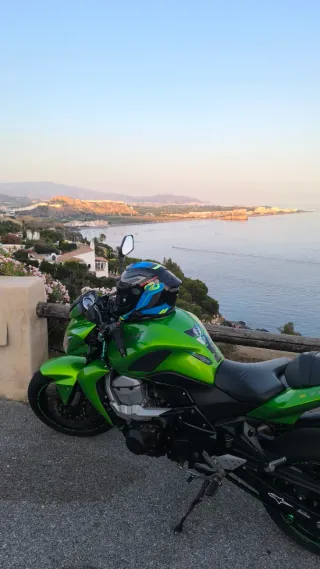 Kawasaki Z750 a2