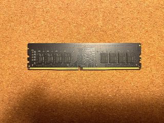 Módulo de 16GB de memoria RAM DDR4 2400 MHz