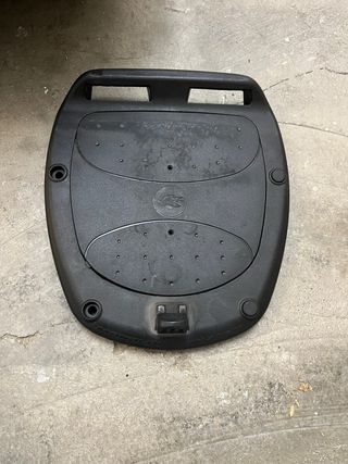 Baul kappa de 46 L con respaldo y anclajes ,