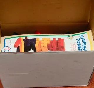 Juego de torre de madera Tumbling Tower